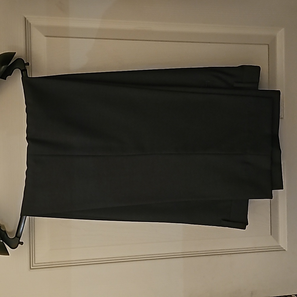 Suit - Picture 3 of 3